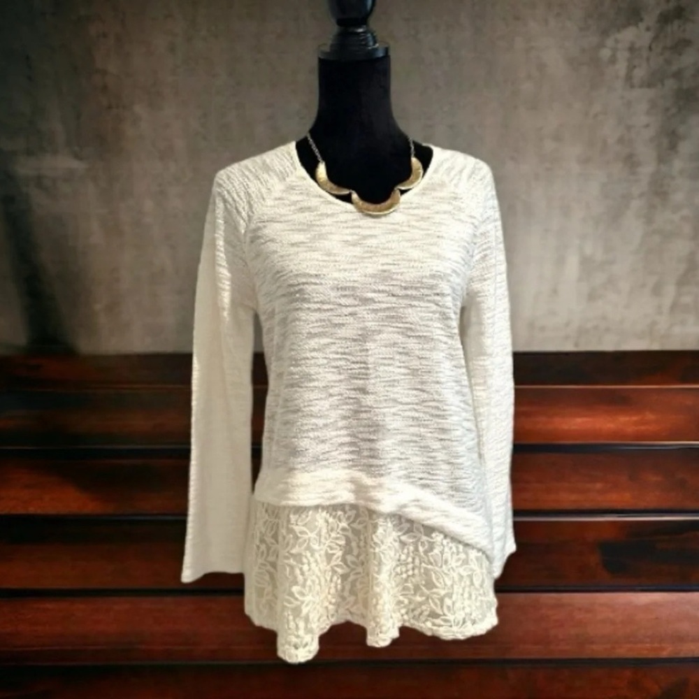 Cloth & Portrait White Knit Long Sleeve Top Floral‎ Lace Hem Tunic Small